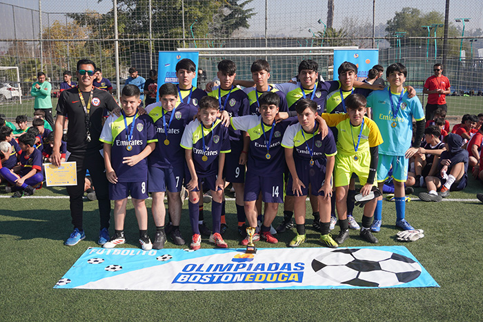 Primer lugar en el Futbolito Intermedia Varones de las Olimpiadas BostonEduca