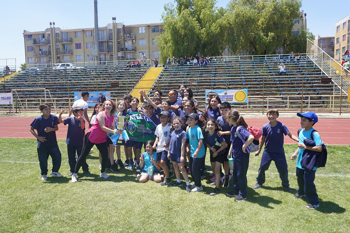 ¡Culminaron las Olimpiadas BostonEduca 2025! Nuestro colegio brilló en la fecha de Atletismo 1° a 6° Básico