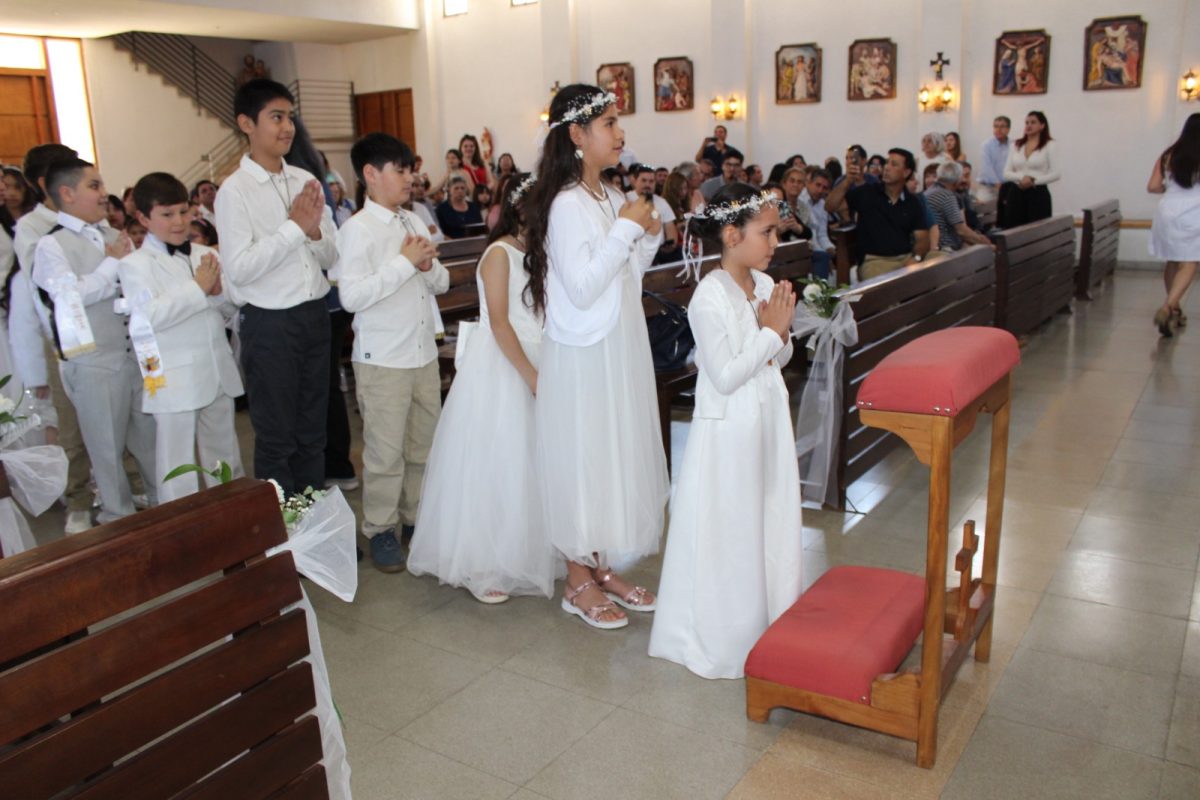 PRIMERA COMUNIÓN