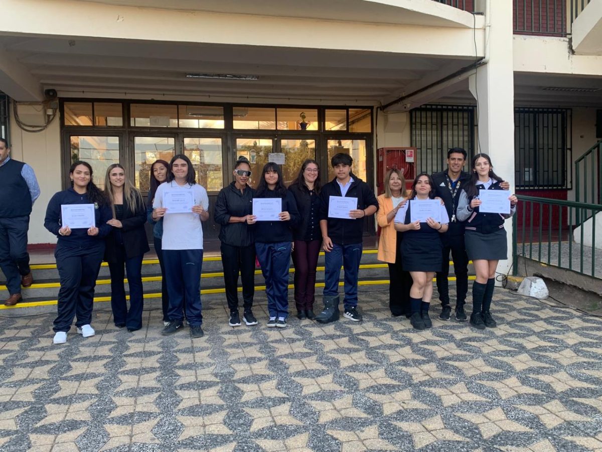 ACTO CÍVICO DESTACA LA EMPATÍA Y LA ASISTENCIA EN NUESTRA COMUNIDAD EDUCATIVA