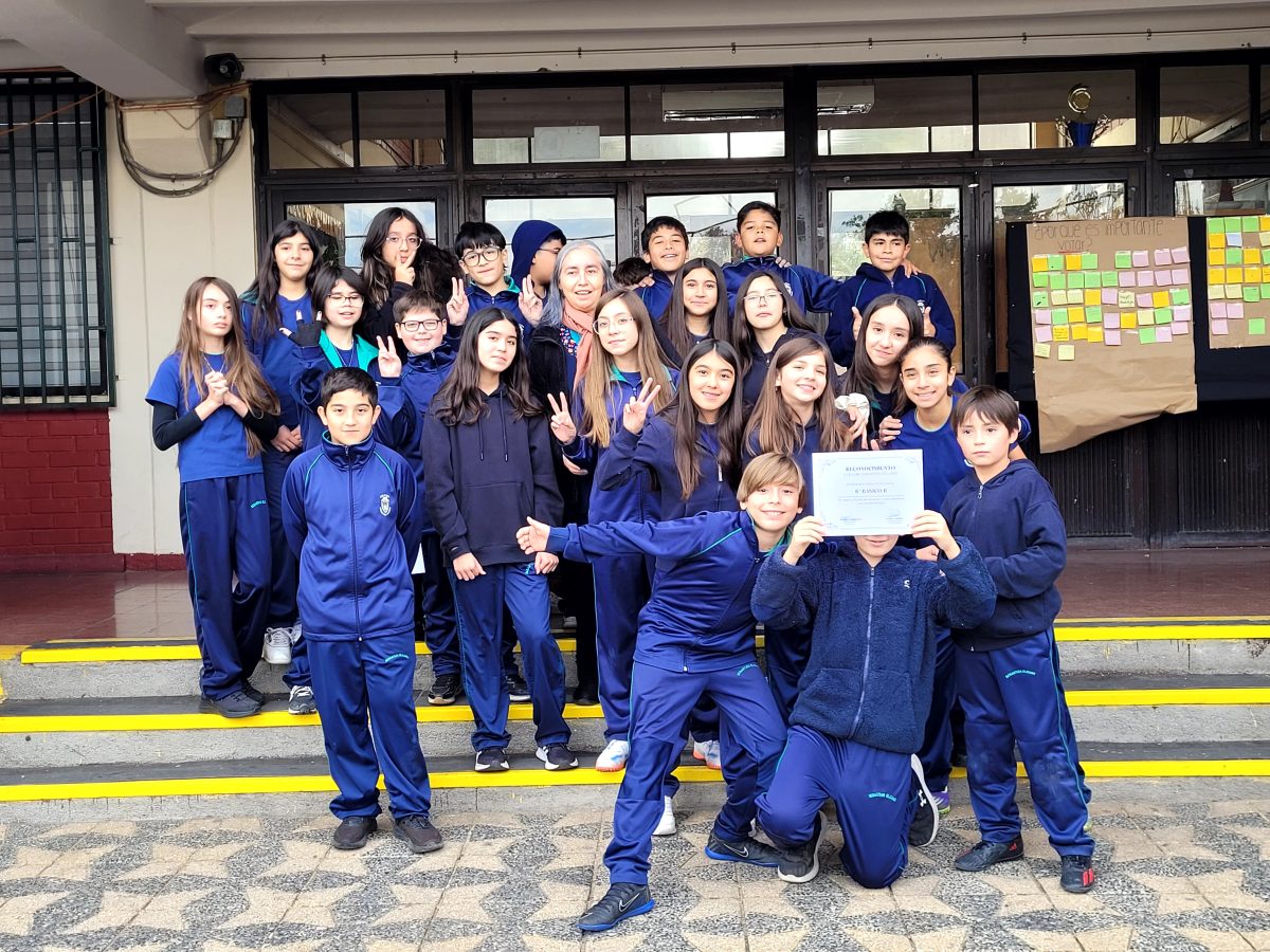 Orgullo y Compromiso: Colegio reconoce el Respeto y la Asistencia del mes de Abril