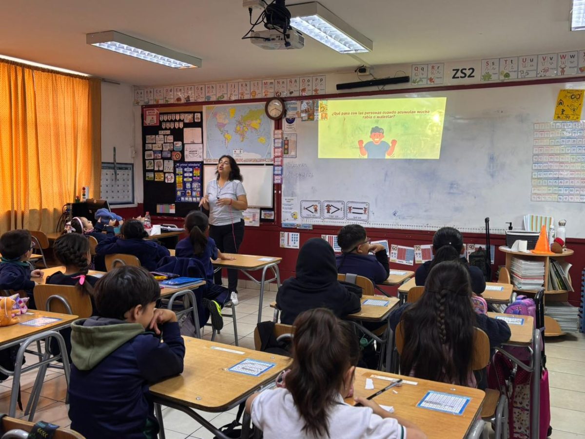 Colegio promueve el diálogo y la gestión emocional frente a la violencia escolar