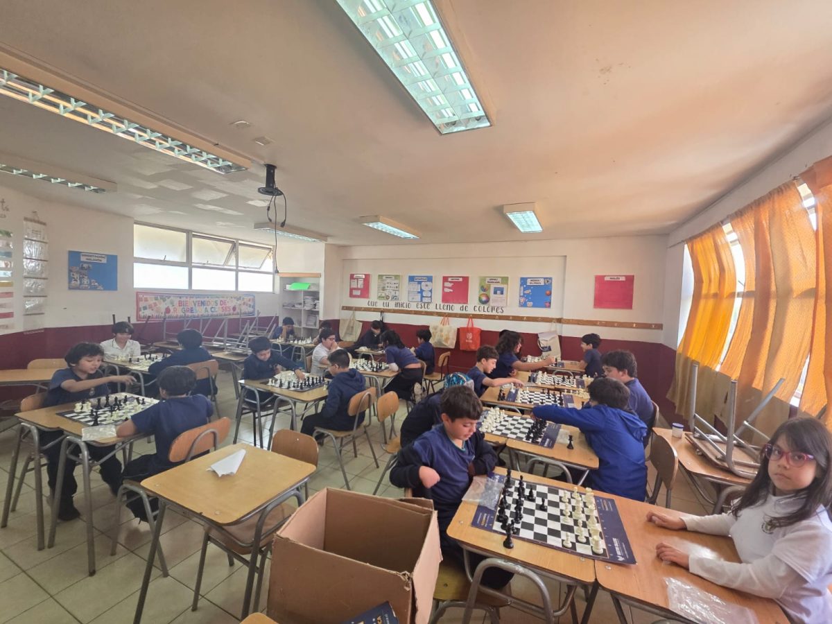 Estrategia y aprendizaje: Gran convocatoria en el inicio del Taller de Ajedrez 2026