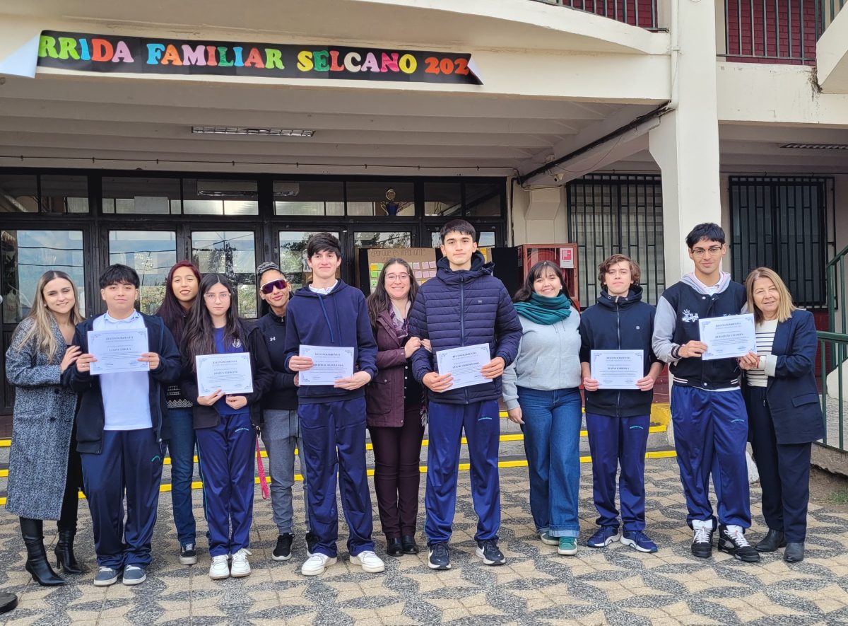 Orgullo y Compromiso: Colegio reconoce el Respeto y la Asistencia del mes de Abril