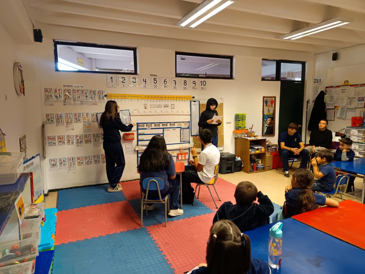 Comunidad Escolar celebra el Día de la Convivencia con emotivo Acto Cívico