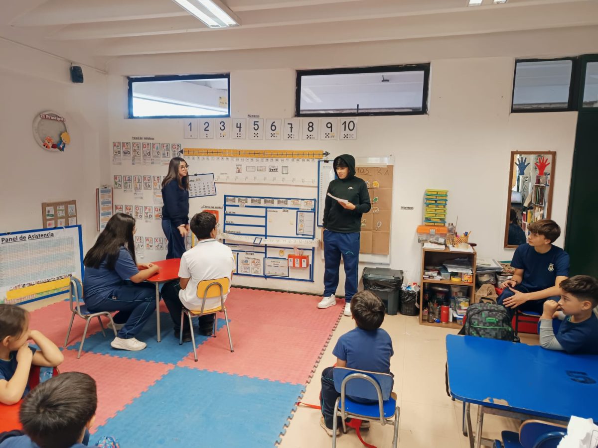 Comunidad Escolar celebra el Día de la Convivencia con emotivo Acto Cívico