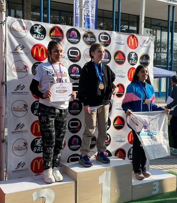 Estudiante de 5° básico A obtiene el primer lugar en la Corrida del Folclore – San Bernardo 2026.