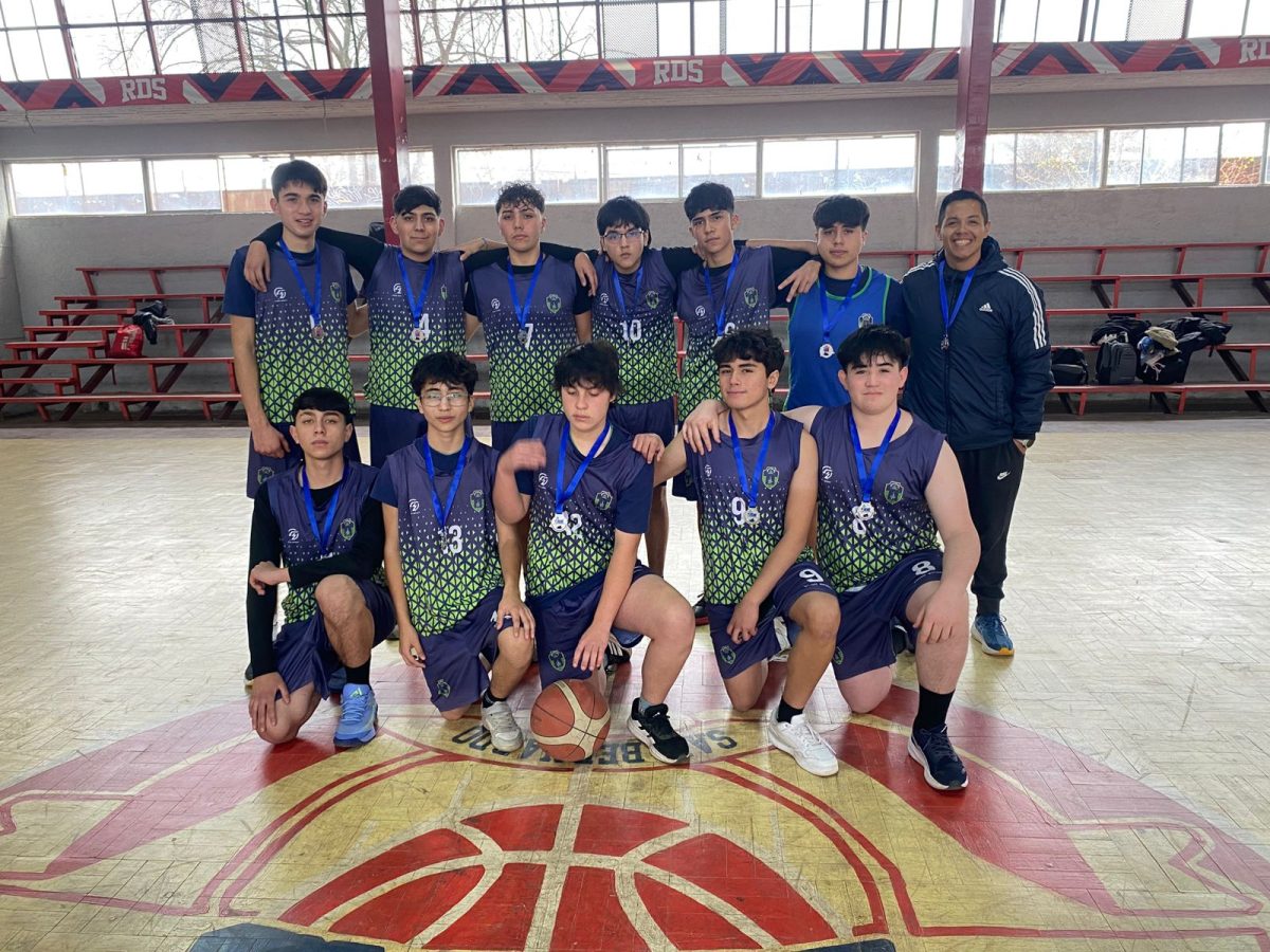 Colegio Sebastián Elcano obtiene un destacado segundo lugar comunal en los Juegos Deportivos Escolares IND