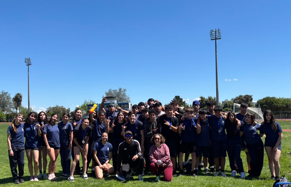 Colegio Sebastián Elcano brilla en las Olimpiadas Boston Educa 2026 enseñanza media de 7mo a IV medio.
